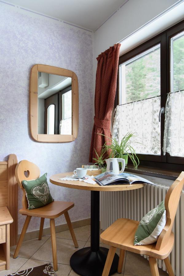 Hotel Garni Roberta Malga Ciapela Luaran gambar