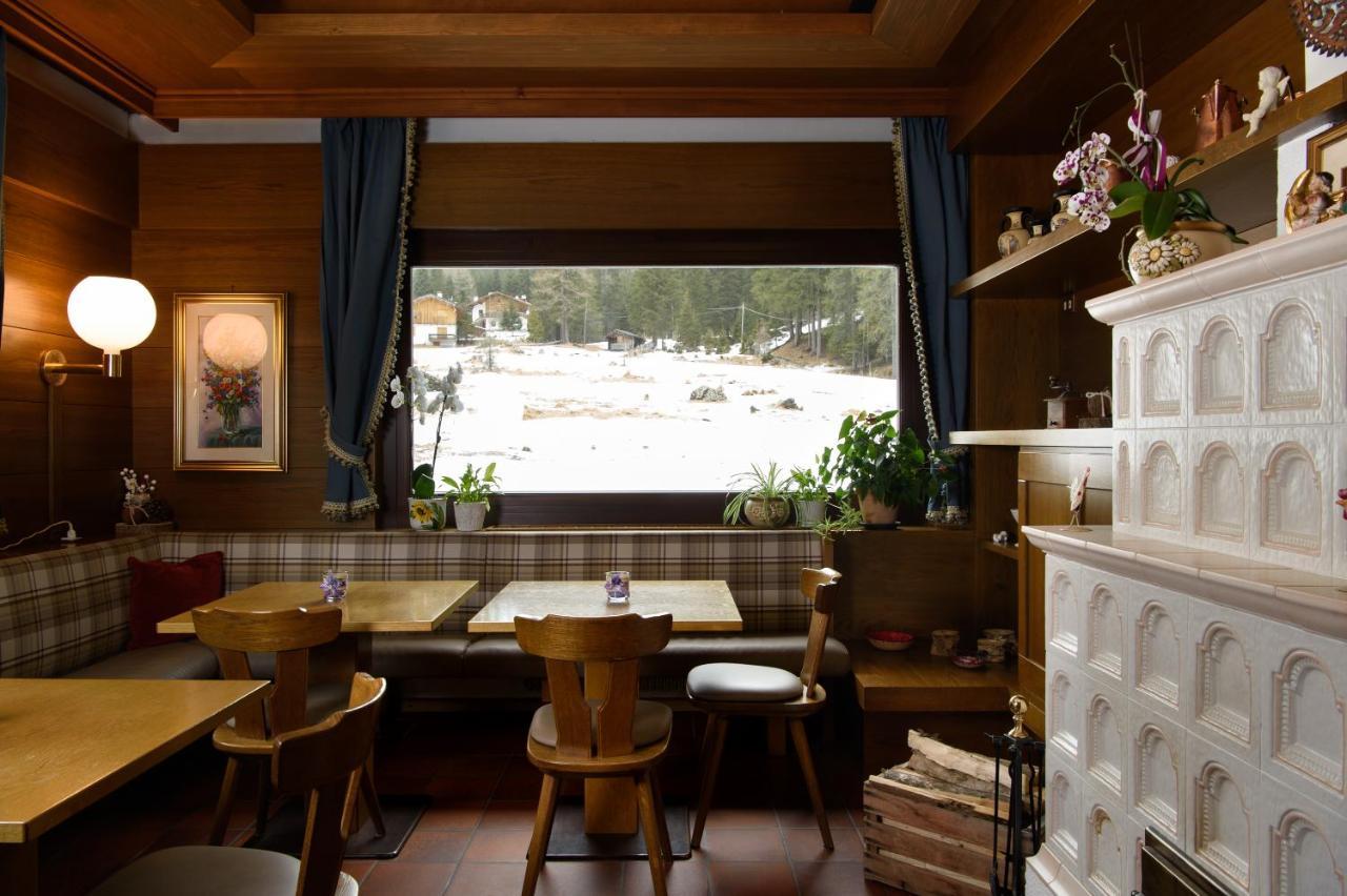 Hotel Garni Roberta Malga Ciapela Luaran gambar